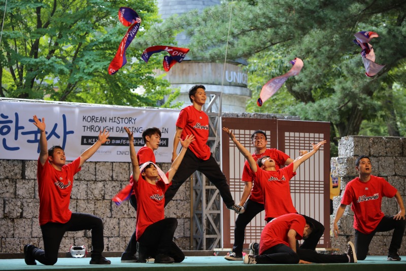 18081112_주)예술인 춤으로보는한국사4.JPG